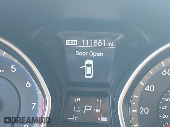 ✅ 2013 Hyundai Elantra • VIN: KMHD35LEXDU035927 • Lot: 43428365. Listed on IAAI with 111,881 mi. Free auction sales archive from the USA and detailed vehicle history report at DreamBid. Image 15.