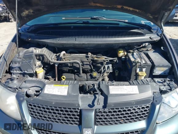 ✅ 2004 Dodge Caravan SE • VIN: 1D4GP24R14B556751 • Lot: 37823084. Listed on IAAI with 183,910 mi. Free auction sales archive from the USA and detailed vehicle history report at DreamBid. Image 10.