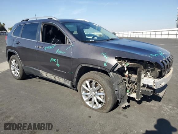 ✅ 2018 Jeep Cherokee Limited • VIN: 1C4PJMDB2JD525442 • Lot: 90337155. Listed on Copart with 92,779 mi. Free auction sales archive from the USA and detailed vehicle history report at DreamBid. Image 4.