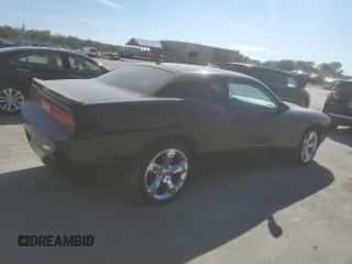 2014 Dodge Challenger R/T 100th Anniversary Appearance z VIN 2C3CDYBT8EH280572, wystawiony jako Copart lot #72455224 z przebiegiem 150 197 mil mil oraz Szkoda całkowita • Salvage title. Historia ofert i sprzedaży dostępna na DreamBid. Obrazek 3.