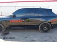 ✅ 2021 Rolls-Royce Cullinan • VIN: SLATV4C0XMU208037 • Lot: 41402539. Wystawiony na IAAI z przebiegiem 27 057 mil. Bezpłatny archiwum sprzedaży aukcyjnych z USA i szczegółowy raport historii pojazdu na DreamBid. Zdjęcie 6.