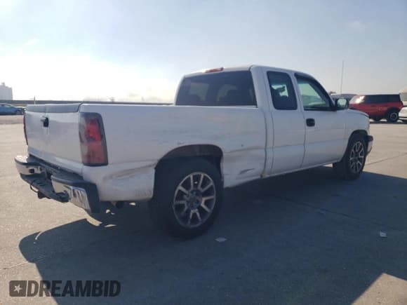 ✅ 2006 Chevrolet Silverado 1500 Work Truck • VIN: 1GCEC19V16Z125532 • Лот: 77407724. Опубликован ранее на Copart с пробегом 254 308 миль. Бесплатный доступ к архиву аукционных продаж из США и подробный отчёт об истории автомобиля на DreamBid. Изображение 3.
