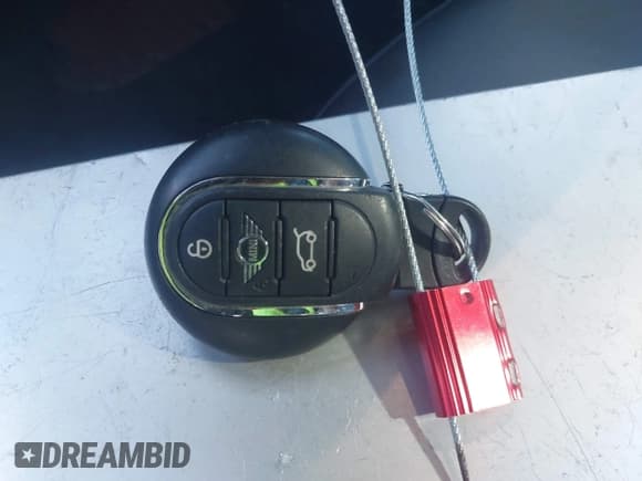 ✅ 2019 MINI Hardtop Cooper S • VIN: WMWXP7C56K2C62672 • Lot: 43496541. Wystawiony na IAAI z przebiegiem 192 554 mil. Bezpłatny archiwum sprzedaży aukcyjnych z USA i szczegółowy raport historii pojazdu na DreamBid. Zdjęcie 11.