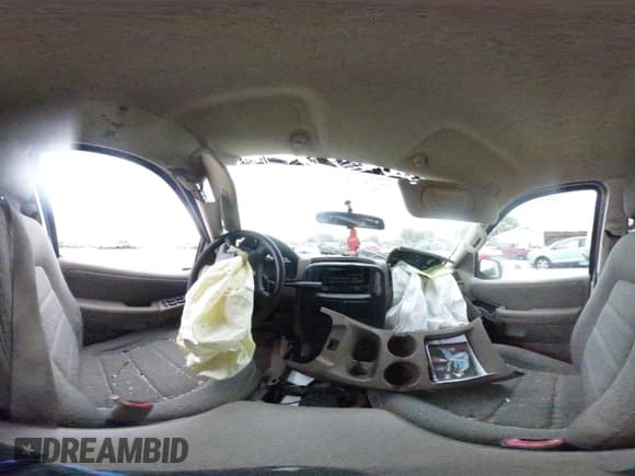 ✅ 2003 Ford Explorer XLS • VIN: 1FMZU72K13UB59704 • Lot: 43029571. Listed on IAAI with 209,755 mi. Free auction sales archive from the USA and detailed vehicle history report at DreamBid. Image 19.