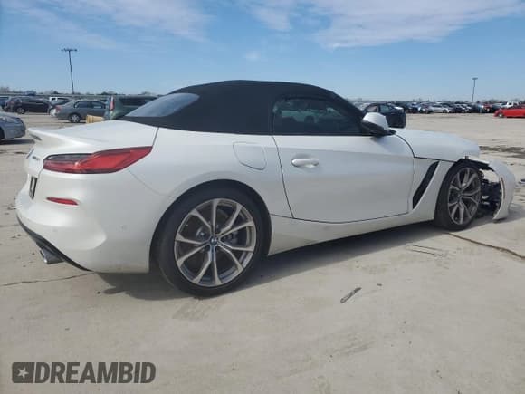 ✅ 2019 BMW Z4 sDrive30i • VIN: WBAHF3C58KWW35653 • Lot: 45536365. Listed on Copart with 45,360 mi. Free auction sales archive from the USA and detailed vehicle history report at DreamBid. Image 3.