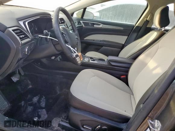 ✅ 2020 Ford Fusion SE • VIN: 3FA6P0HD4LR226825 • Lot: 91002135. Listed on Copart with 183,949 mi. Free auction sales archive from the USA and detailed vehicle history report at DreamBid. Image 7.