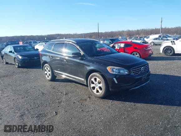 ✅ 2016 Volvo XC60 T5 Premier • VIN: YV4612RK5G2849527 • Lot: 43843305. Listed on IAAI with 155,431 mi. Free auction sales archive from the USA and detailed vehicle history report at DreamBid. Image 1.
