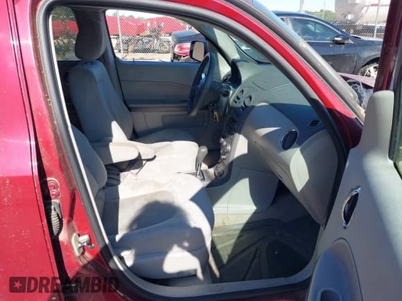 ✅ 2006 Chevrolet HHR LS • VIN: 3GNDA13D36S623348 • Lot: 42169784. Listed on IAAI with 133,648 mi. Free auction sales archive from the USA and detailed vehicle history report at DreamBid. Image 5.