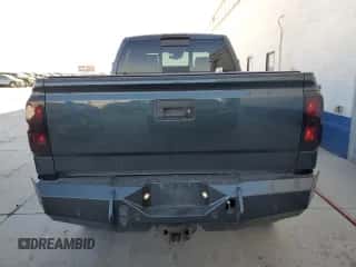 2018 Chevrolet Silverado 3500HD High Country с VIN 1GC4K1EY8JF189768, выставлен на аукционе Copart как лот 75400344 с пробегом 96 450 миль миль и Списание • Salvage title. История ставок и продаж доступна на DreamBid. Изображение 6.