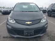 ✅ 2017 Chevrolet Bolt EV Premier • VIN: 1G1FX6S02H4156141 • Lot: 42177415. Wystawiony na IAAI z przebiegiem 91 858 mil. Bezpłatny archiwum sprzedaży aukcyjnych z USA i szczegółowy raport historii pojazdu na DreamBid. Zdjęcie 12.