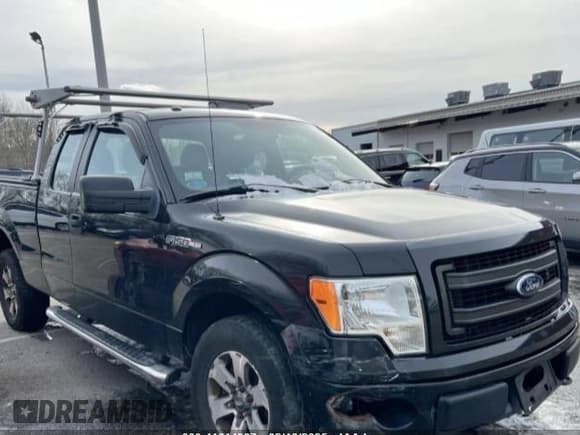 ✅ 2013 Ford F-150 XL • VIN: 1FTFX1EF3DFA70846 • Lot: 41614387. Wystawiony na IAAI z przebiegiem 138 181 mil. Bezpłatny archiwum sprzedaży aukcyjnych z USA i szczegółowy raport historii pojazdu na DreamBid. Zdjęcie 1.