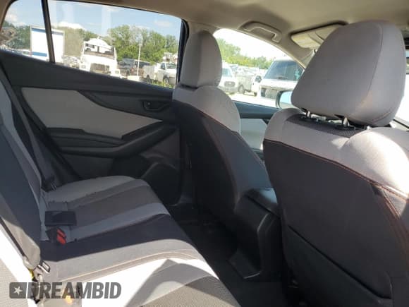 ✅ 2018 Subaru Crosstrek Premium • VIN: JF2GTABCXJG338194 • Lot: 64101295. Wystawiony na Copart z przebiegiem 90 943 mil. Bezpłatny archiwum sprzedaży aukcyjnych z USA i szczegółowy raport historii pojazdu na DreamBid. Zdjęcie 11.