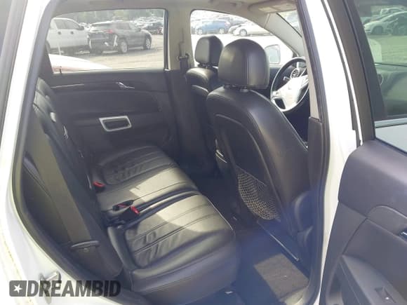 ✅ 2014 Chevrolet Captiva Sport LT • VIN: 3GNAL3EK1ES573150 • Lot: 42648399. Wystawiony na IAAI z przebiegiem Nie podano. Bezpłatny archiwum sprzedaży aukcyjnych z USA i szczegółowy raport historii pojazdu na DreamBid. Zdjęcie 8.