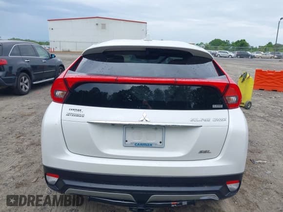✅ 2019 Mitsubishi Eclipse Cross SE • VIN: JA4AT5AA4KZ051817 • Lot: 42102776. Wystawiony na IAAI z przebiegiem 62 291 mil. Bezpłatny archiwum sprzedaży aukcyjnych z USA i szczegółowy raport historii pojazdu na DreamBid. Zdjęcie 17.