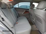 ✅ 2010 Toyota Camry • VIN: 4T1BF3EKXAU101085 • Lot: 94702765. Wystawiony na Copart z przebiegiem 48 231 mil. Bezpłatny archiwum sprzedaży aukcyjnych z USA i szczegółowy raport historii pojazdu na DreamBid. Zdjęcie 10.