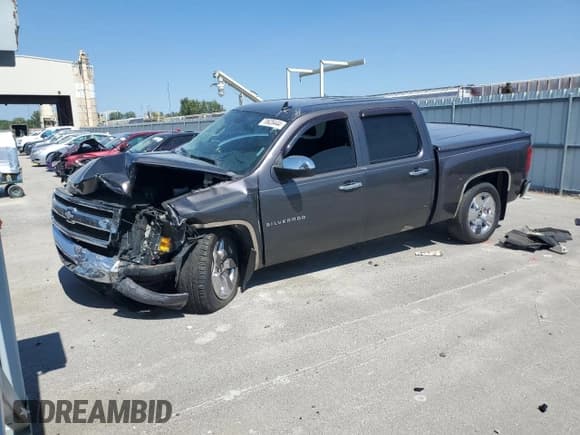 ✅ 2011 Chevrolet Silverado 1500 LT • VIN: 3GCPCSE07BG243314 • Lot: 70628444. Listed on Copart with 147,328 mi. Free auction sales archive from the USA and detailed vehicle history report at DreamBid. Image 1.