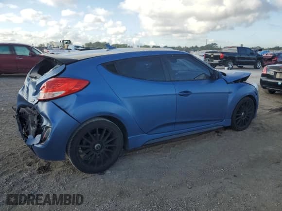 ✅ 2016 Hyundai Veloster Turbo R-Spec • VIN: KMHTC6AE7GU262288 • Lot: 43949035. Wystawiony na Copart z przebiegiem 52 989 mil. Bezpłatny archiwum sprzedaży aukcyjnych z USA i szczegółowy raport historii pojazdu na DreamBid. Zdjęcie 3.