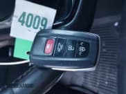 ✅ 2020 Toyota Highlander Limited • VIN: 5TDDZRBH2LS055789 • Lot: 43784971. Wystawiony na IAAI z przebiegiem 77 542 mil. Bezpłatny archiwum sprzedaży aukcyjnych z USA i szczegółowy raport historii pojazdu na DreamBid. Zdjęcie 11.