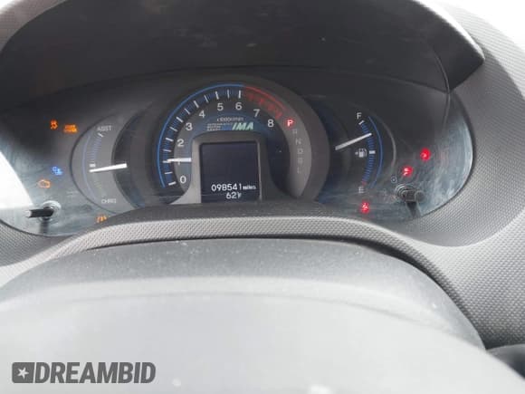 ✅ 2013 Honda Insight • VIN: JHMZE2H36DS005070 • Лот: 42269856. Опубликован ранее на IAAI с пробегом 98 541 миль. Бесплатный доступ к архиву аукционных продаж из США и подробный отчёт об истории автомобиля на DreamBid. Изображение 7.