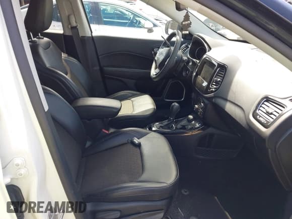 ✅ 2021 Jeep Compass Latitude • VIN: 3C4NJDBB8MT555358 • Lot: 42262036. Listed on IAAI with 67,917 mi. Free auction sales archive from the USA and detailed vehicle history report at DreamBid. Image 5.