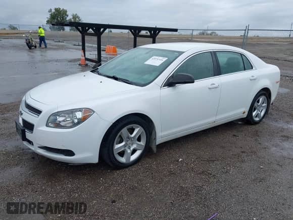 2011 Chevrolet Malibu 1FL z VIN 1G1ZA5EU0BF346331, wystawiony jako IAAI lot #43371516 z przebiegiem 103 393 mil mil oraz . Historia ofert i sprzedaży dostępna na DreamBid. Obrazek 18.