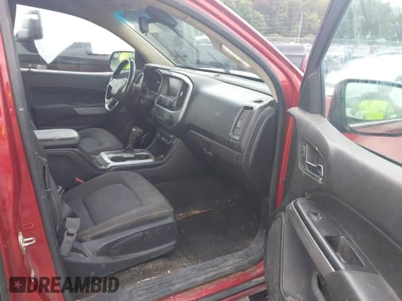 2016 Chevrolet Colorado 4WD LT z VIN 1GCHTCE39G1327077, wystawiony jako IAAI lot #43249011 z przebiegiem 207 893 mil mil oraz . Historia ofert i sprzedaży dostępna na DreamBid. Obrazek 5.