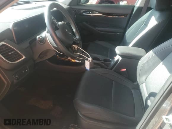 ✅ 2025 Kia Seltos EX • VIN: KNDER2AA8S7697281 • Lot: 81143945. Listed on Copart with Not provided. Free auction sales archive from the USA and detailed vehicle history report at DreamBid. Image 7.