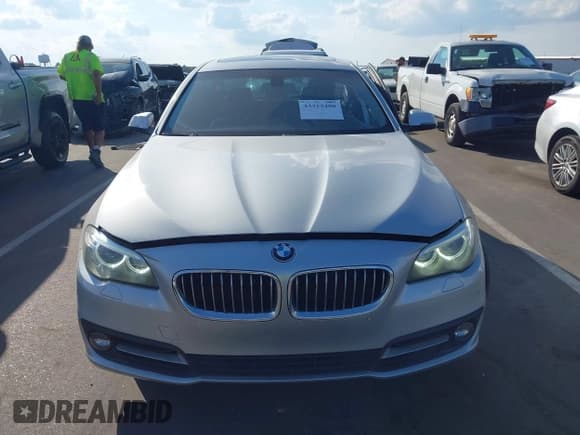 ✅ 2016 BMW 5 Series 528i • VIN: WBA5A5C53GG350549 • Lot: 43313498. Listed on IAAI with 100,856 mi. Free auction sales archive from the USA and detailed vehicle history report at DreamBid. Image 12.