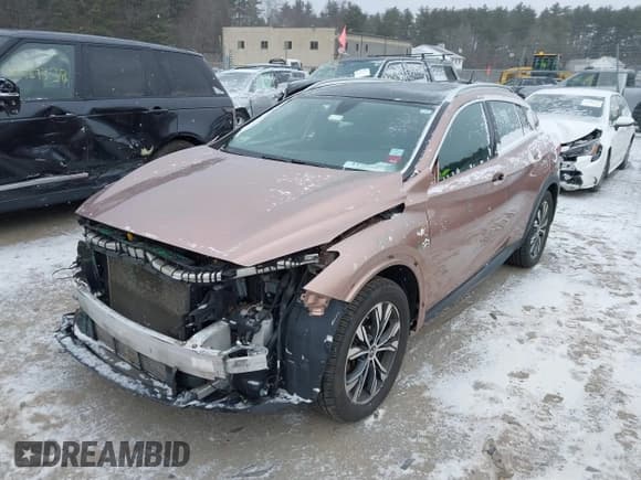 ✅ 2018 Infiniti QX30 Essential • VIN: SJKCH5CR7JA055695 • Lot: 41292291. Listed on IAAI with 129,634 mi. Free auction sales archive from the USA and detailed vehicle history report at DreamBid. Image 2.