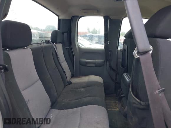 ✅ 2009 Chevrolet Silverado 2500HD Work Truck • VIN: 1GCHC49K79E156509 • Lot: 42566650. Wystawiony na IAAI z przebiegiem 218 736 mil. Bezpłatny archiwum sprzedaży aukcyjnych z USA i szczegółowy raport historii pojazdu na DreamBid. Zdjęcie 8.