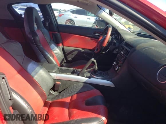 ✅ 2004 Mazda RX-8 • VIN: JM1FE173940113050 • Lot: 82634065. Wystawiony na Copart z przebiegiem 95 484 mil. Bezpłatny archiwum sprzedaży aukcyjnych z USA i szczegółowy raport historii pojazdu na DreamBid. Zdjęcie 7.