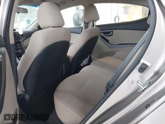 ✅ 2016 Hyundai Elantra SE • VIN: 5NPDH4AE2GH703902 • Lot: 43583224. Listed on IAAI with 252,196 mi. Free auction sales archive from the USA and detailed vehicle history report at DreamBid. Image 8.