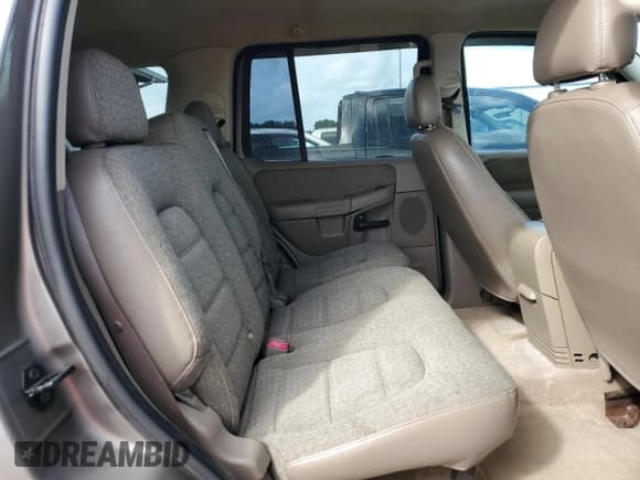 ✅ 2005 Ford Explorer XLS • VIN: 1FMZU62K85UA27357 • Lot: 85119725. Listed on Copart with 177,024 mi. Free auction sales archive from the USA and detailed vehicle history report at DreamBid. Image 11.