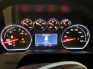 ✅ 2021 Chevrolet Silverado 1500 LTZ • VIN: 3GCUYGET2MG135004 • Lot: 50825955. Wystawiony na Copart z przebiegiem 53 594 mil. Bezpłatny archiwum sprzedaży aukcyjnych z USA i szczegółowy raport historii pojazdu na DreamBid. Zdjęcie 9.