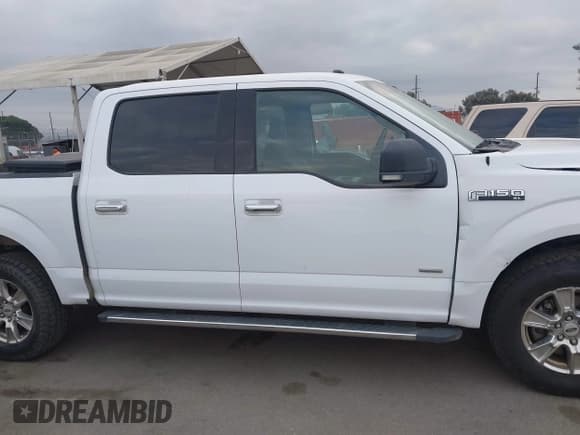 ✅ 2016 Ford F-150 XLT • VIN: 1FTEW1EG9GKD57448 • Lot: 43272508. Wystawiony na IAAI z przebiegiem 98 785 mil. Bezpłatny archiwum sprzedaży aukcyjnych z USA i szczegółowy raport historii pojazdu na DreamBid. Zdjęcie 13.
