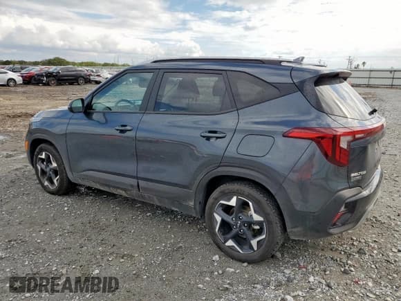 ✅ 2025 Kia Seltos S • VIN: KNDEU2AA5S7811252 • Lot: 86326285. Listed on Copart with 6,375 mi. Free auction sales archive from the USA and detailed vehicle history report at DreamBid. Image 2.