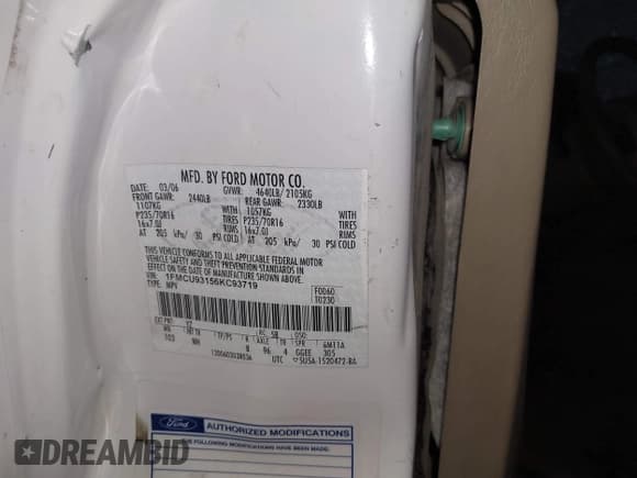 ✅ 2006 Ford Escape XLT • VIN: 1FMCU93156KC93719 • Lot: 41995488. Listed on IAAI with 218,213 mi. Free auction sales archive from the USA and detailed vehicle history report at DreamBid. Image 9.