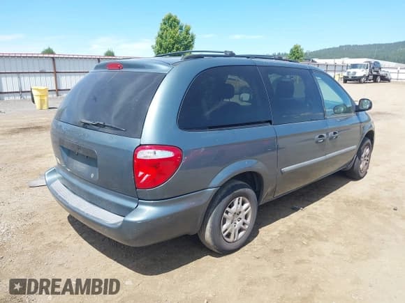 ✅ 2007 Dodge Grand Caravan SE • VIN: 1D4GP24RX7B210864 • Lot: 42378221. Listed on IAAI with 288,865 mi. Free auction sales archive from the USA and detailed vehicle history report at DreamBid. Image 4.