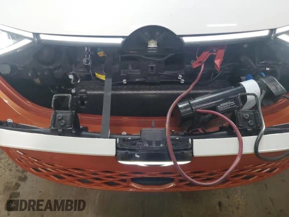 ✅ 2025 Volkswagen ID.Buzz • VIN: WVG6YVEB0SH022199 • Lot: 68698765. Listed on Copart with 5,878 mi. Free auction sales archive from the USA and detailed vehicle history report at DreamBid. Image 12.