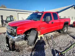 ✅ 2004 Chevrolet Silverado 2500HD LT • VIN: 1GCHK29154E111768 • Lot: 87251525. Wystawiony na Copart z przebiegiem 307 950 mil. Bezpłatny archiwum sprzedaży aukcyjnych z USA i szczegółowy raport historii pojazdu na DreamBid. Zdjęcie 1.