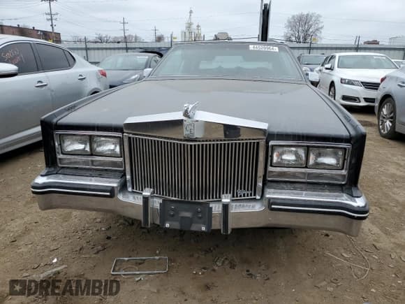 ✅ 1985 Cadillac Eldorado • VIN: 1G6EL5782FE634074 • Lot: 44520964. Listed on Copart with 74,425 mi. Free auction sales archive from the USA and detailed vehicle history report at DreamBid. Image 5.