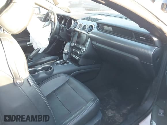 ✅ 2018 Ford Mustang EcoBoost • VIN: 1FA6P8TH9J5172446 • Lot: 43531149. Listed on IAAI with 78,815 mi. Free auction sales archive from the USA and detailed vehicle history report at DreamBid. Image 5.