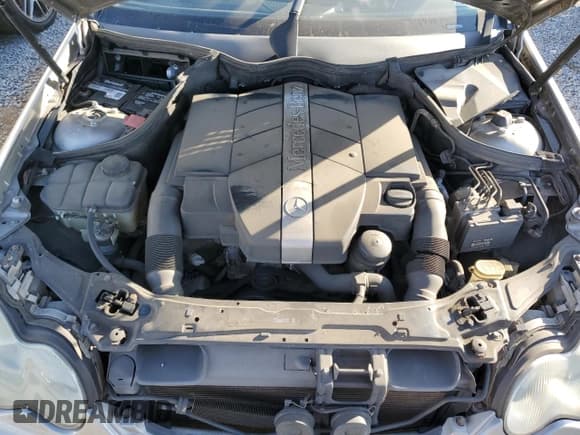 ✅ 2004 Mercedes-Benz C 240 • VIN: WDBRF81J14F463231 • Lot: 77785464. Wystawiony na Copart z przebiegiem 121 723 mil. Bezpłatny archiwum sprzedaży aukcyjnych z USA i szczegółowy raport historii pojazdu na DreamBid. Zdjęcie 11.