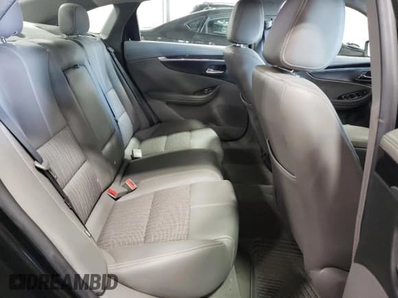 ✅ 2017 Chevrolet Impala LT • VIN: 1G1105SAXHU174338 • Лот: 75201044. Опубликован ранее на Copart с пробегом 135 158 миль. Бесплатный доступ к архиву аукционных продаж из США и подробный отчёт об истории автомобиля на DreamBid. Изображение 11.