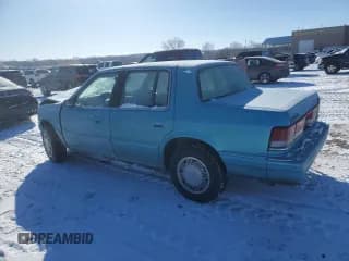✅ 1993 Plymouth Acclaim • VIN: 3P3XA46K6PT601129 • Lot: 45379495. Wystawiony na Copart z przebiegiem 81 565 mil. Bezpłatny archiwum sprzedaży aukcyjnych z USA i szczegółowy raport historii pojazdu na DreamBid. Zdjęcie 2.
