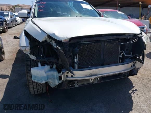 ✅ 2014 Infiniti QX70 • VIN: JN8CS1MW6EM411872 • Lot: 42271036. Wystawiony na IAAI z przebiegiem 120 891 mil. Bezpłatny archiwum sprzedaży aukcyjnych z USA i szczegółowy raport historii pojazdu na DreamBid. Zdjęcie 6.