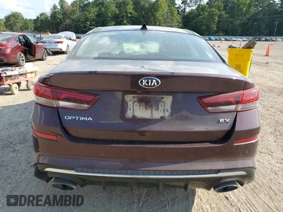 ✅ 2020 Kia Optima EX Premium • VIN: 5XXGU4L10LG414459 • Lot: 70513755. Listed on Copart with 64,107 mi. Free auction sales archive from the USA and detailed vehicle history report at DreamBid. Image 6.