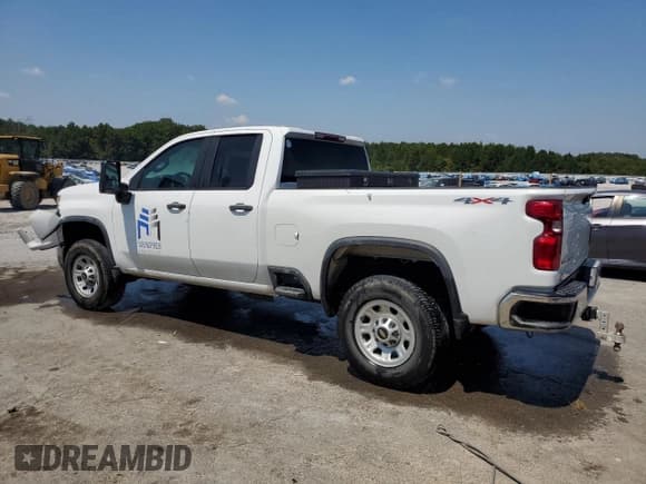 ✅ 2022 Chevrolet Silverado 2500HD Work Truck • VIN: 1GC2YLE77NF176282 • Lot: 69280235. Wystawiony na Copart z przebiegiem 47 951 mil. Bezpłatny archiwum sprzedaży aukcyjnych z USA i szczegółowy raport historii pojazdu na DreamBid. Zdjęcie 2.