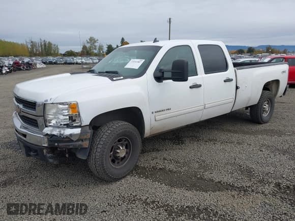 ✅ 2009 Chevrolet Silverado 2500HD LT • VIN: 1GCHK53KX9F135679 • Лот: 43551587. Опубликован ранее на IAAI с пробегом 226 683 миль. Бесплатный доступ к архиву аукционных продаж из США и подробный отчёт об истории автомобиля на DreamBid. Изображение 2.