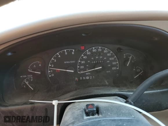 ✅ 1999 Mazda B-Series SE • VIN: 4F4YR16V3XTM00734 • Lot: 67861575. Listed on Copart with 87,169 mi. Free auction sales archive from the USA and detailed vehicle history report at DreamBid. Image 9.